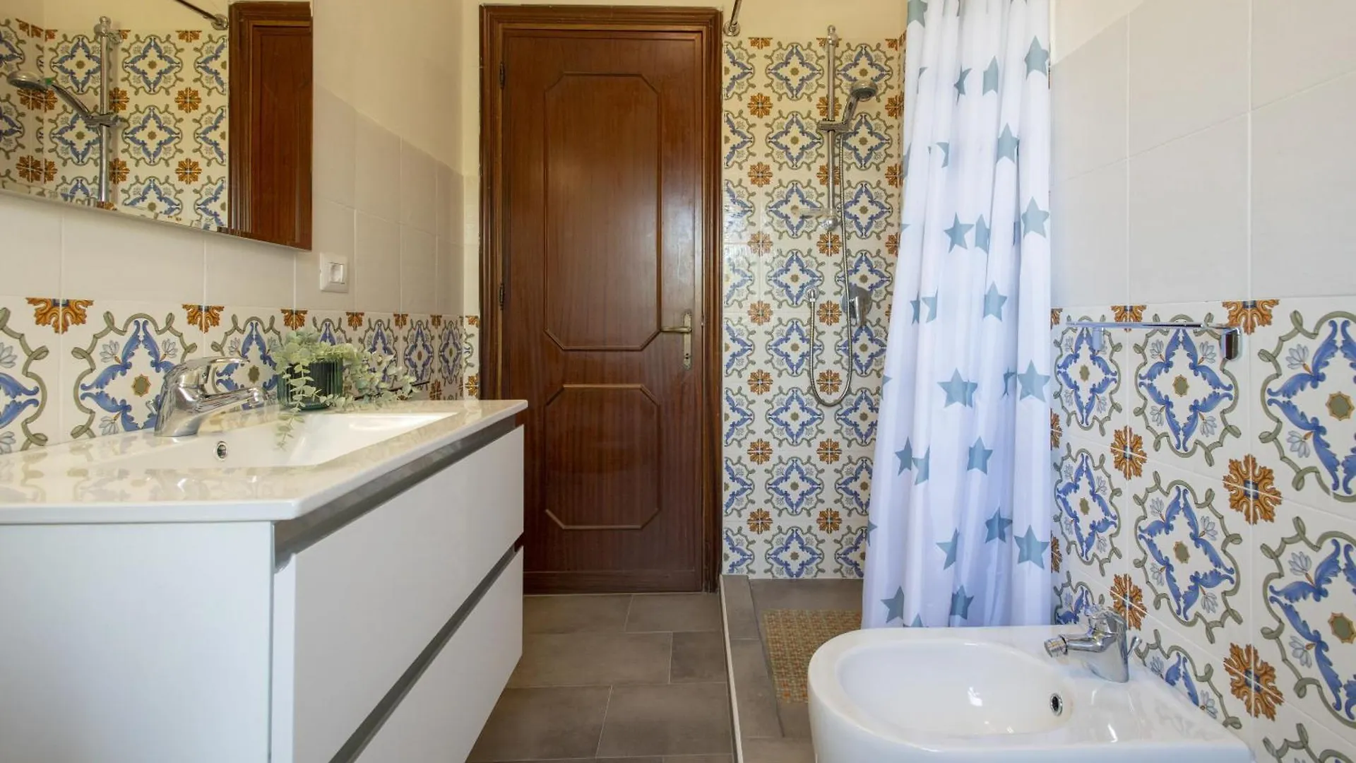 度假居 Spacious Home In Costa Rossa Trinità dʼAgultu